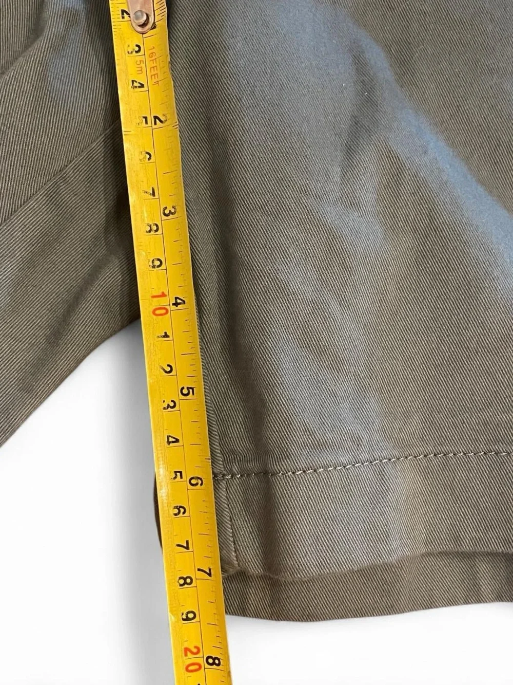 J.Crew men’s 7 inch chino shorts in gray/green, size 36 #chino #preppy